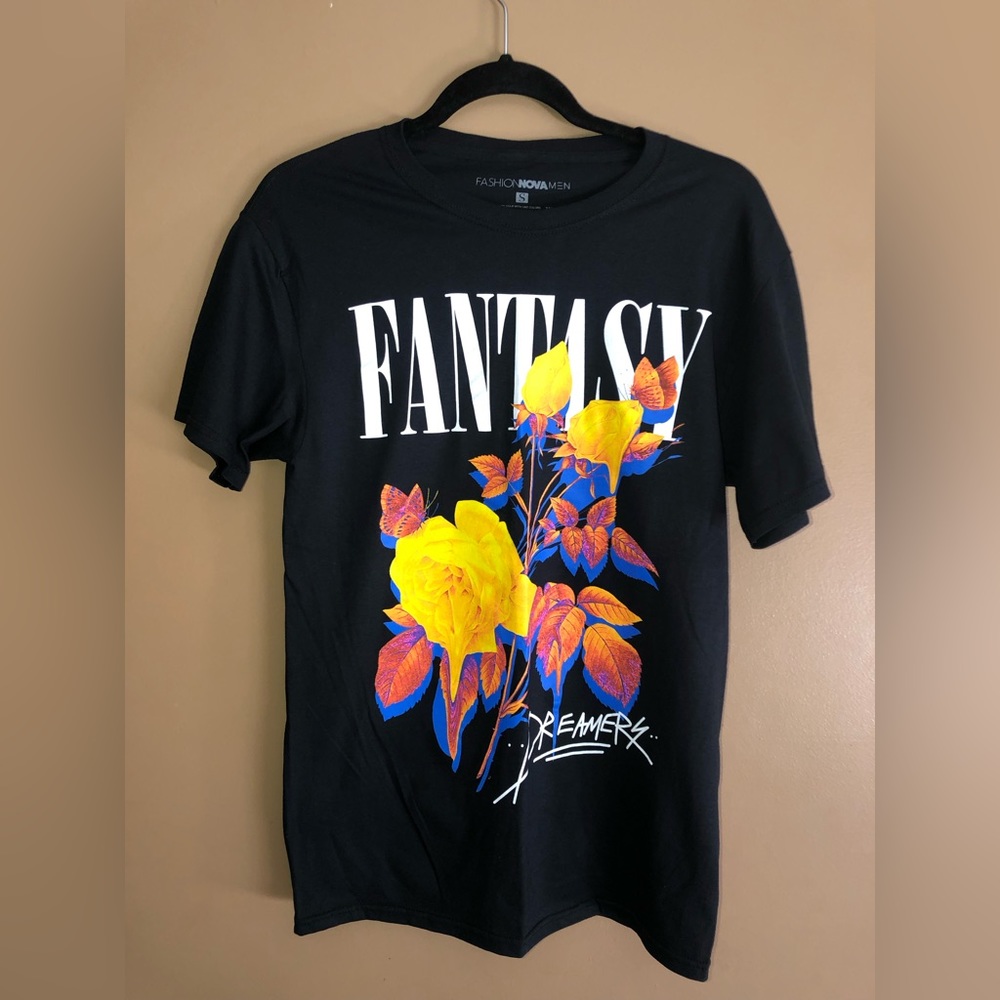 NWT Men’s FashionNova Printed “Fantasy” Short Sleeve Tee Sz S